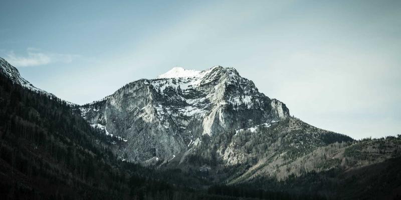 从神鼓到文创:满族萨满教的历史回响与现代新生